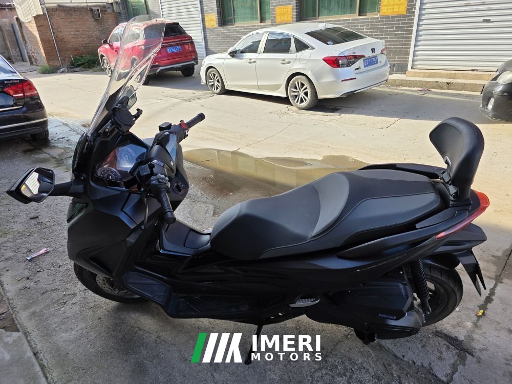2025 Honda NSS350