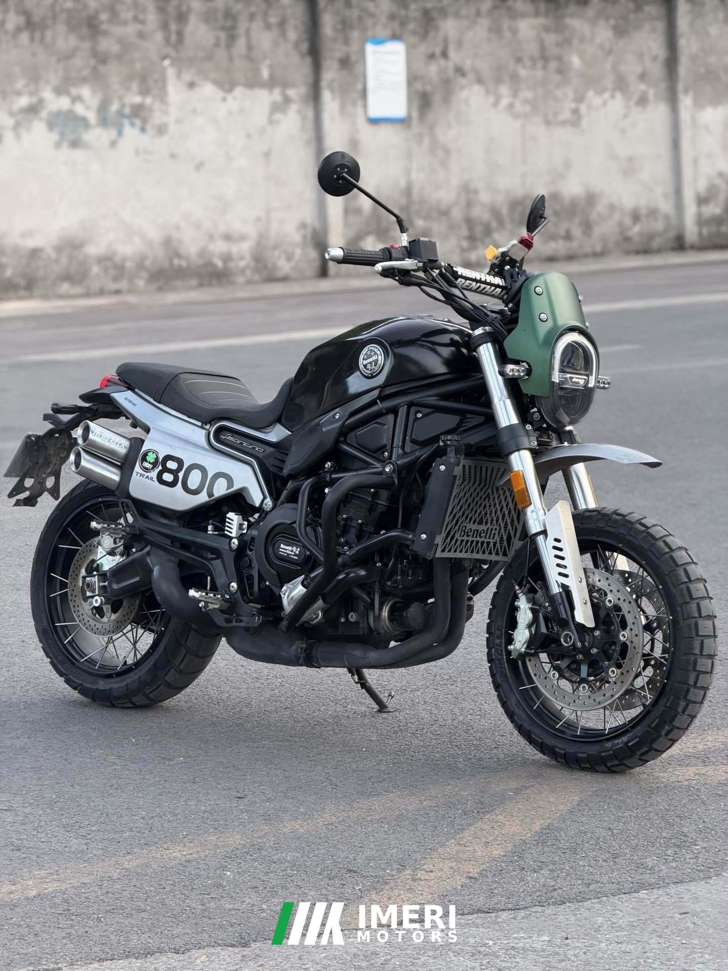 2021 Benelli Leoncino 800