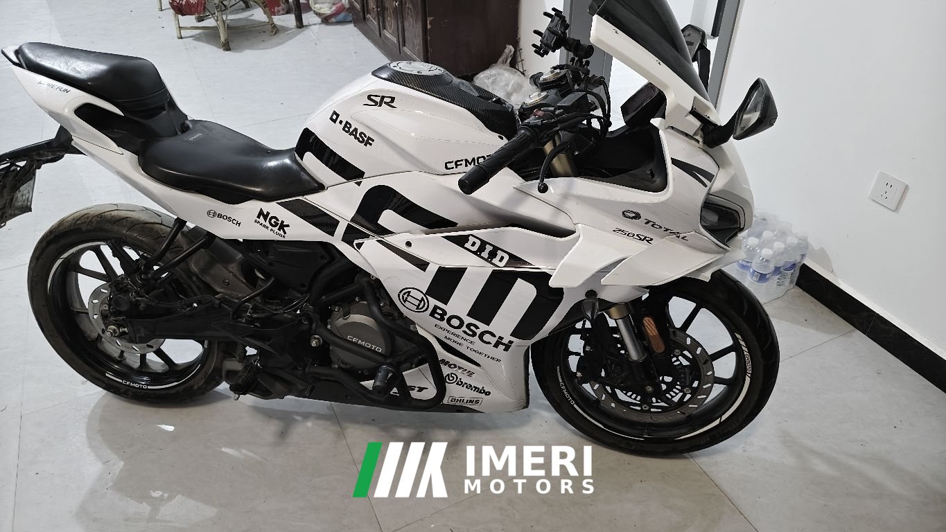 2024 CFMOTO 250SR