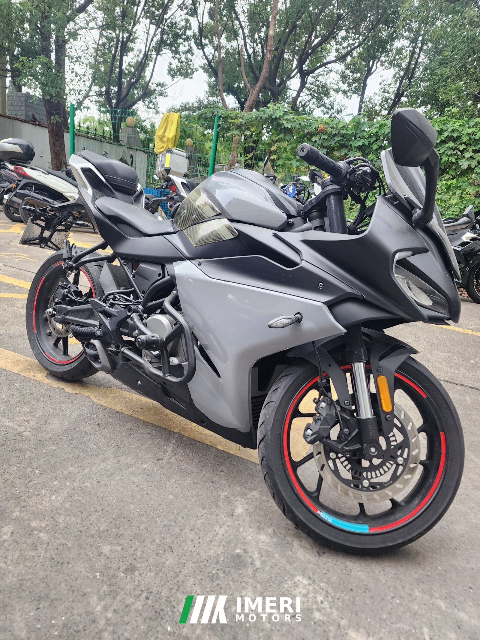 2022 CFMOTO 250SR