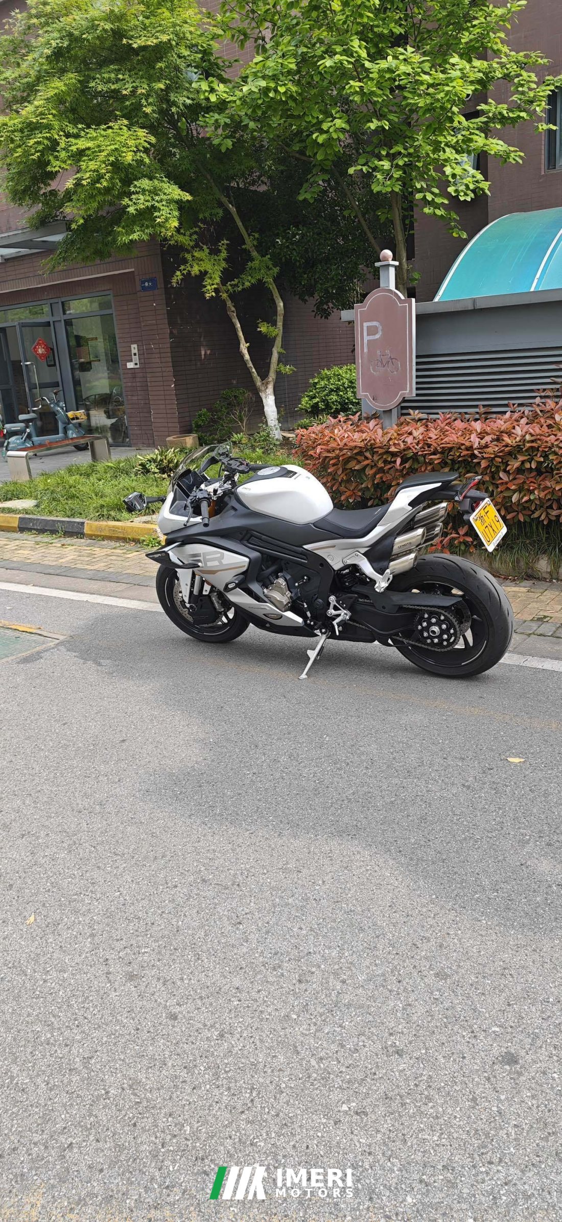 CFMOTO 750SR-S - мотоцикл из Китая