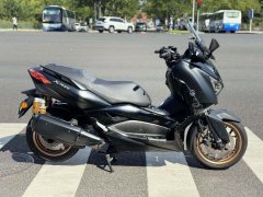 Yamaha XMAX 300 cc - photo 4