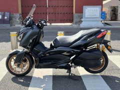 Yamaha XMAX 300 cc - photo 7