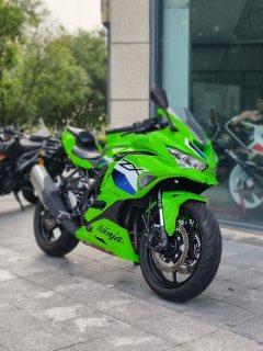 Kawasaki ZX-4R 400 cc - ფოტო 2