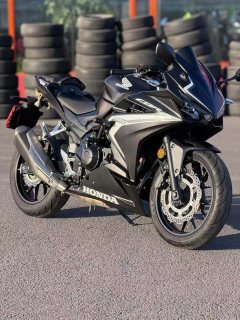 Honda CBR400R - ფოტო 1
