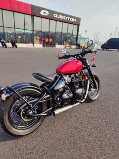 Triumph Bonneville Bobber 1200 cc - ფოტო 7