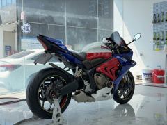 Honda CBR650R - photo 2