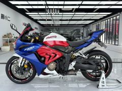Honda CBR650R - photo 4