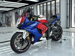 Honda CBR650R - photo 7