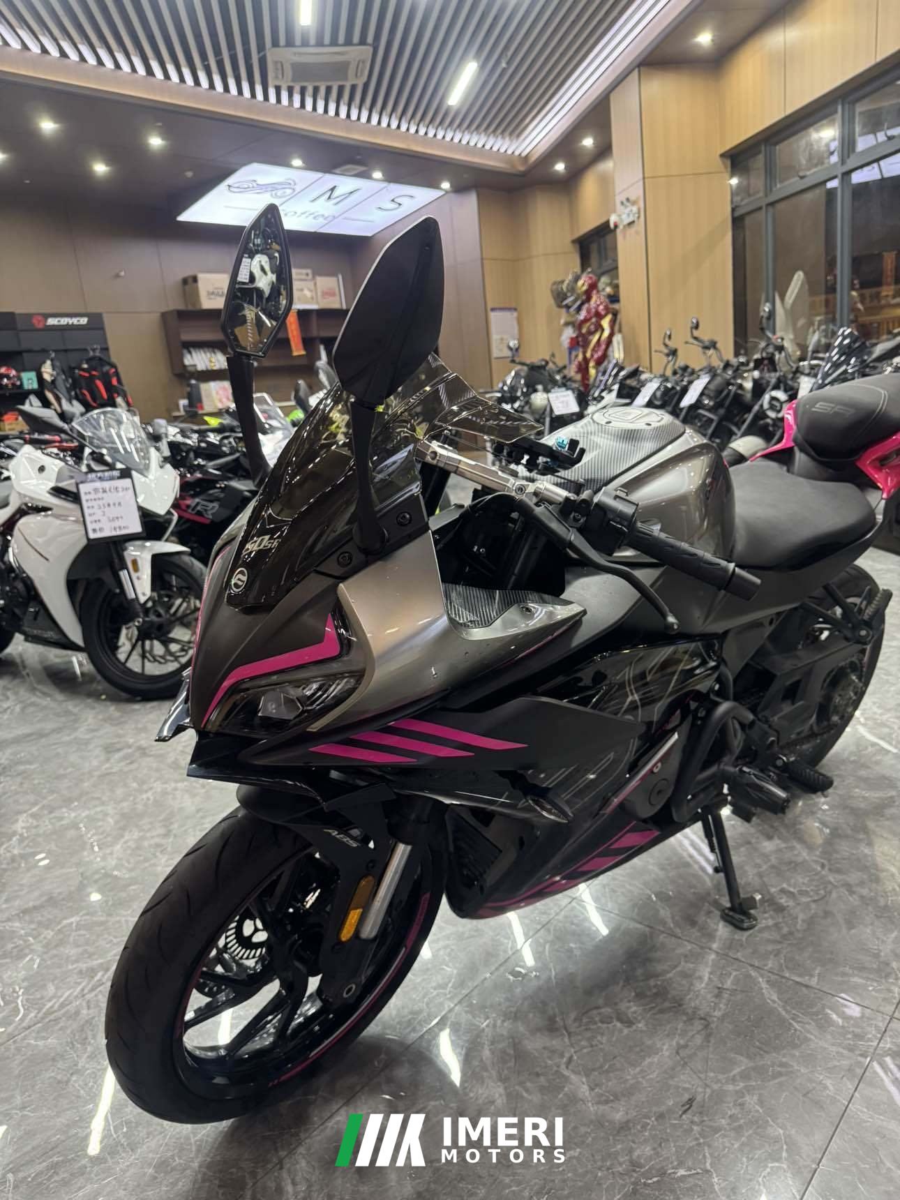2025 CFMOTO 250SR