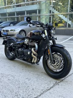 Triumph Bonneville Bobber 1200 cc - ფოტო 1
