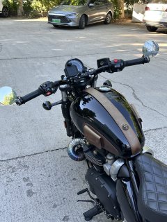 Triumph Bonneville Bobber 1200 cc - ფოტო 7