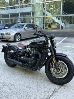 Triumph Bonneville Bobber 1200 cc - ფოტო 1