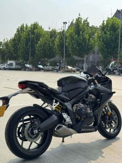 Honda CBR650R - ფოტო 7