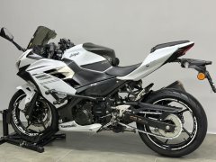 Kawasaki Ninja 400 - photo 6