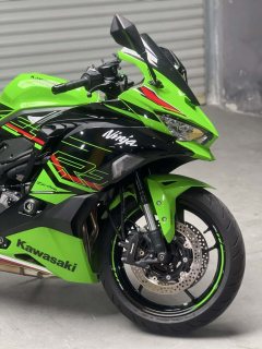 Kawasaki ZX-4R 400 cc - photo 2