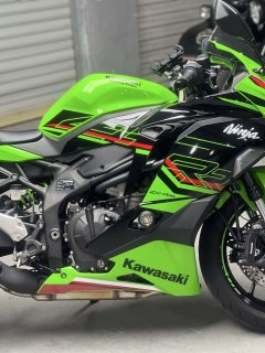 Kawasaki ZX-4R 400 cc - photo 3