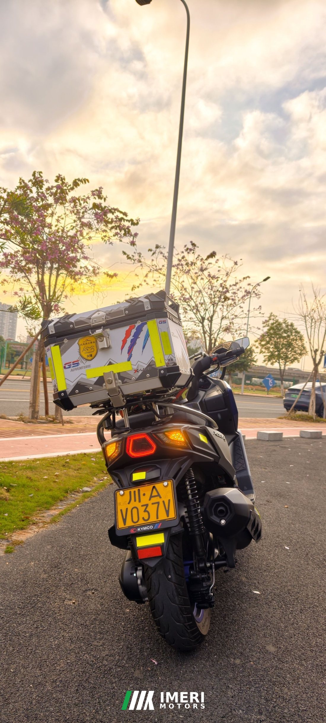 KYMCO Rowing S250 - motorcycle from China
