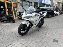 Kawasaki Ninja 400 - photo 2
