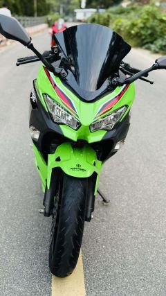 Kawasaki Ninja 400 - photo 2