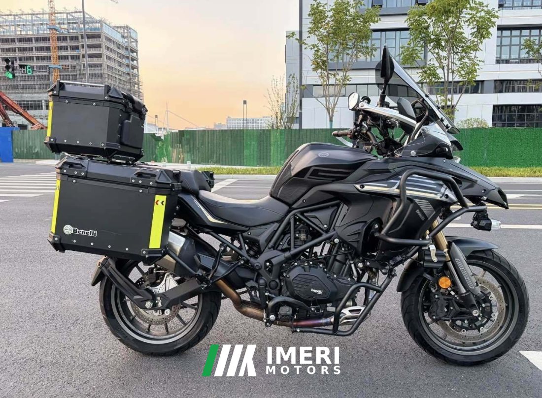 Benelli TRK552 550 cc - мотоцикл из Китая
