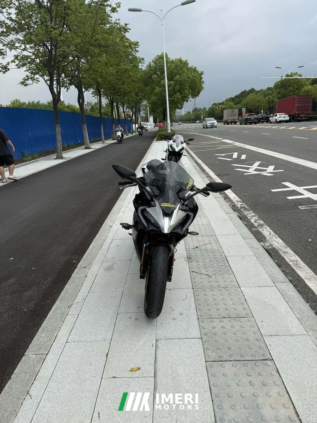 2023 CFMOTO 250SR