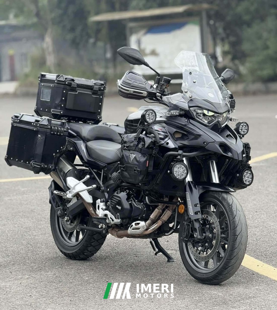 Benelli TRK552 550 cc - motorcycle from China