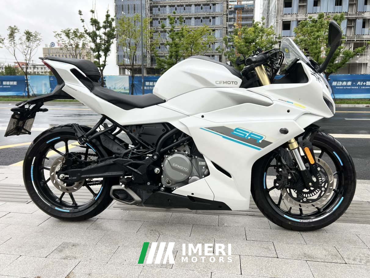 2023 CFMOTO 250SR
