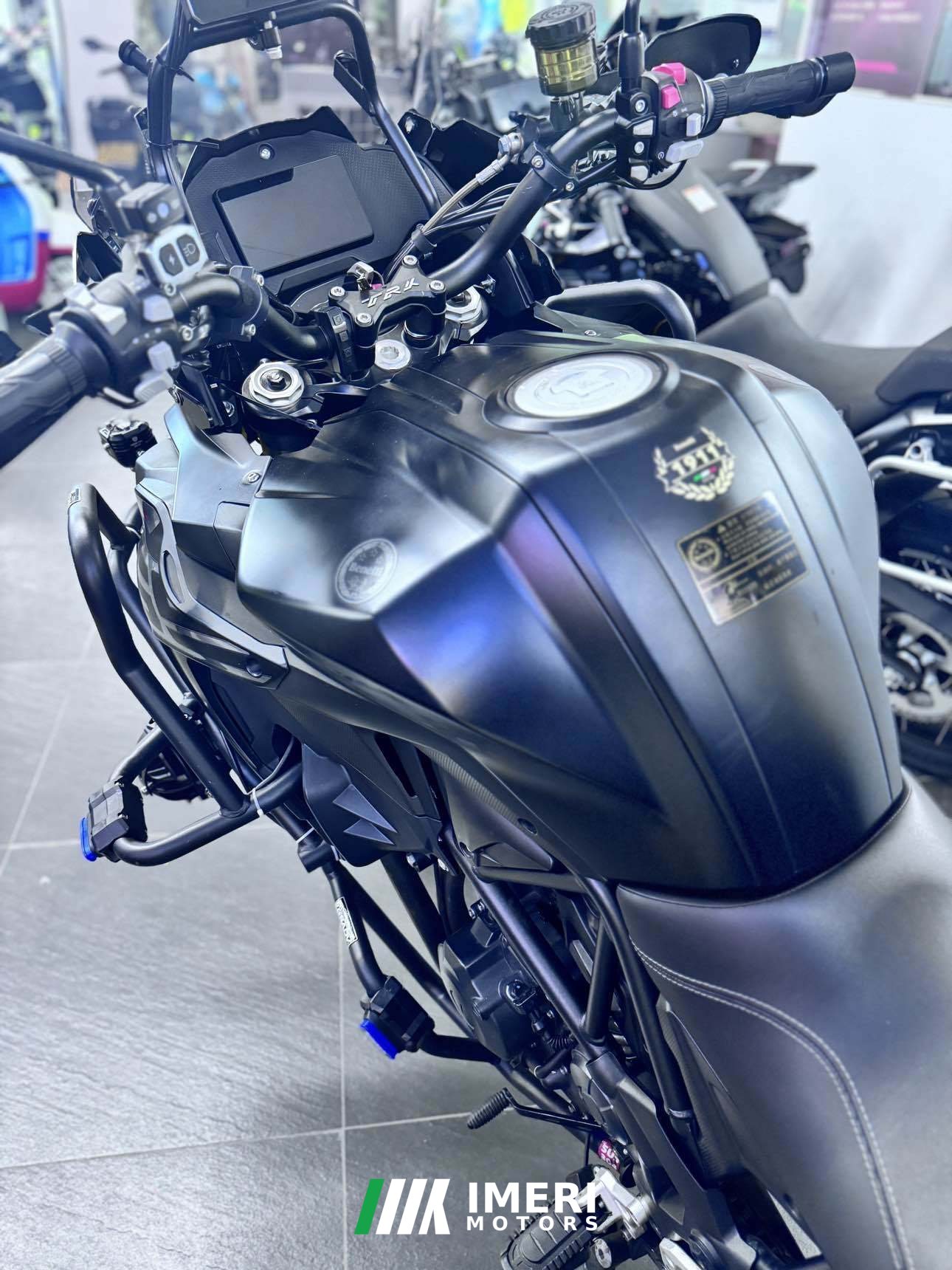2024 Benelli TRK552 550 cc