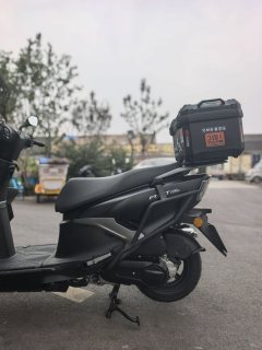QJMOTOR Hong 125 - ფოტო 4
