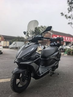 QJMOTOR Hong 125 - ფოტო 6