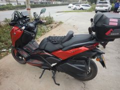 Yamaha XMAX 300 cc - photo 2