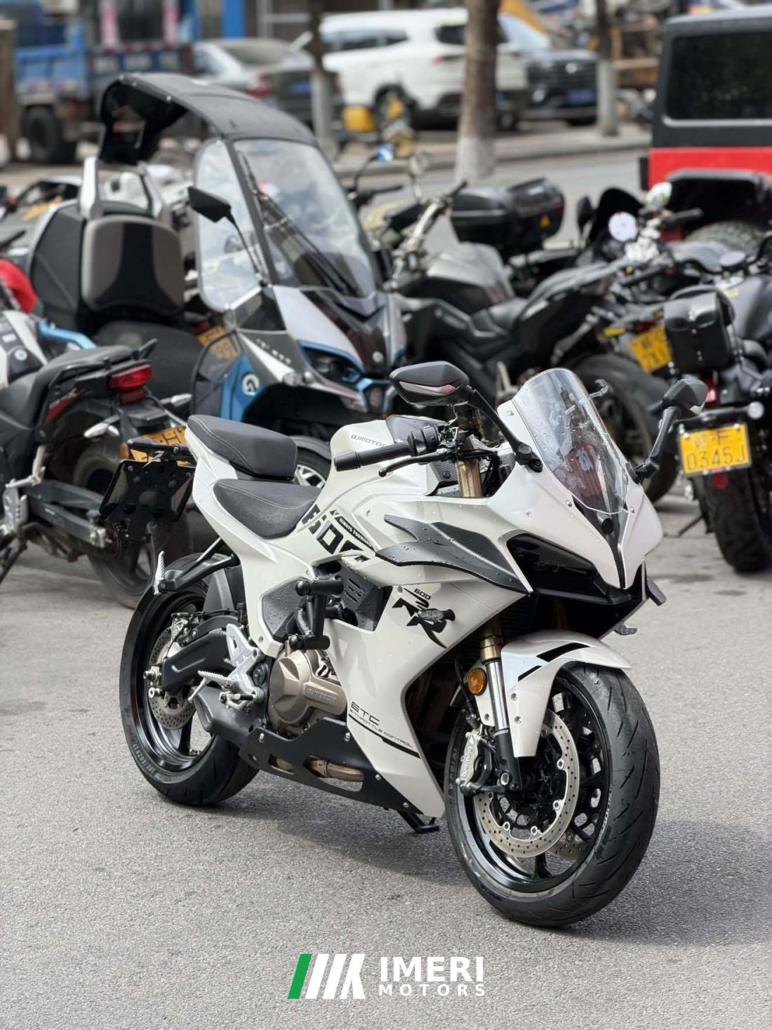 QJMOTOR Roewe i5 550 / Sai 550 *(Context-dependent, usually referring to the motorcycle "Sai 550" or Roewe car v - motorcycl…