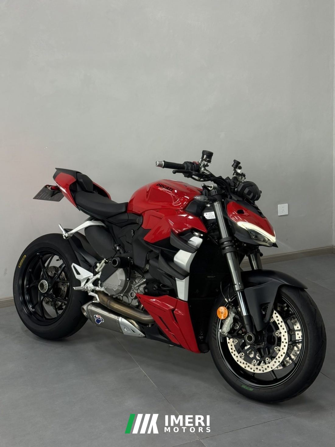 Ducati Street Fighter V2 950 cc - мотоцикл из Китая