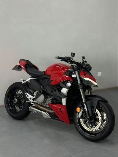 Ducati Street Fighter V2 950 cc - фото 1