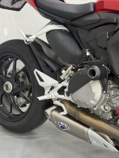 Ducati Street Fighter V2 950 cc - фото 4