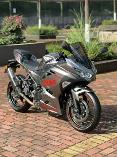 Kawasaki Ninja 400 - ფოტო 1
