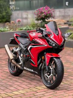 Honda CBR400R - photo 1