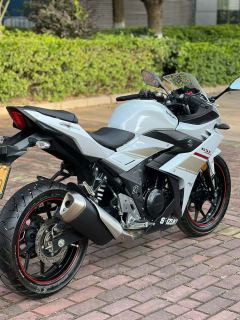 Haojue Suzuki GSX250R - ფოტო 8