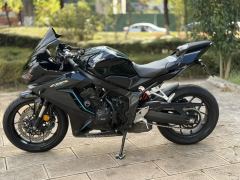 Honda CBR650R - photo 4