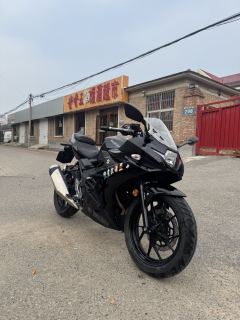 Haojue Suzuki GSX250R - ფოტო 1