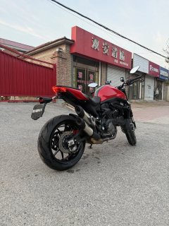 Ducati Monster 950 cc - ფოტო 6