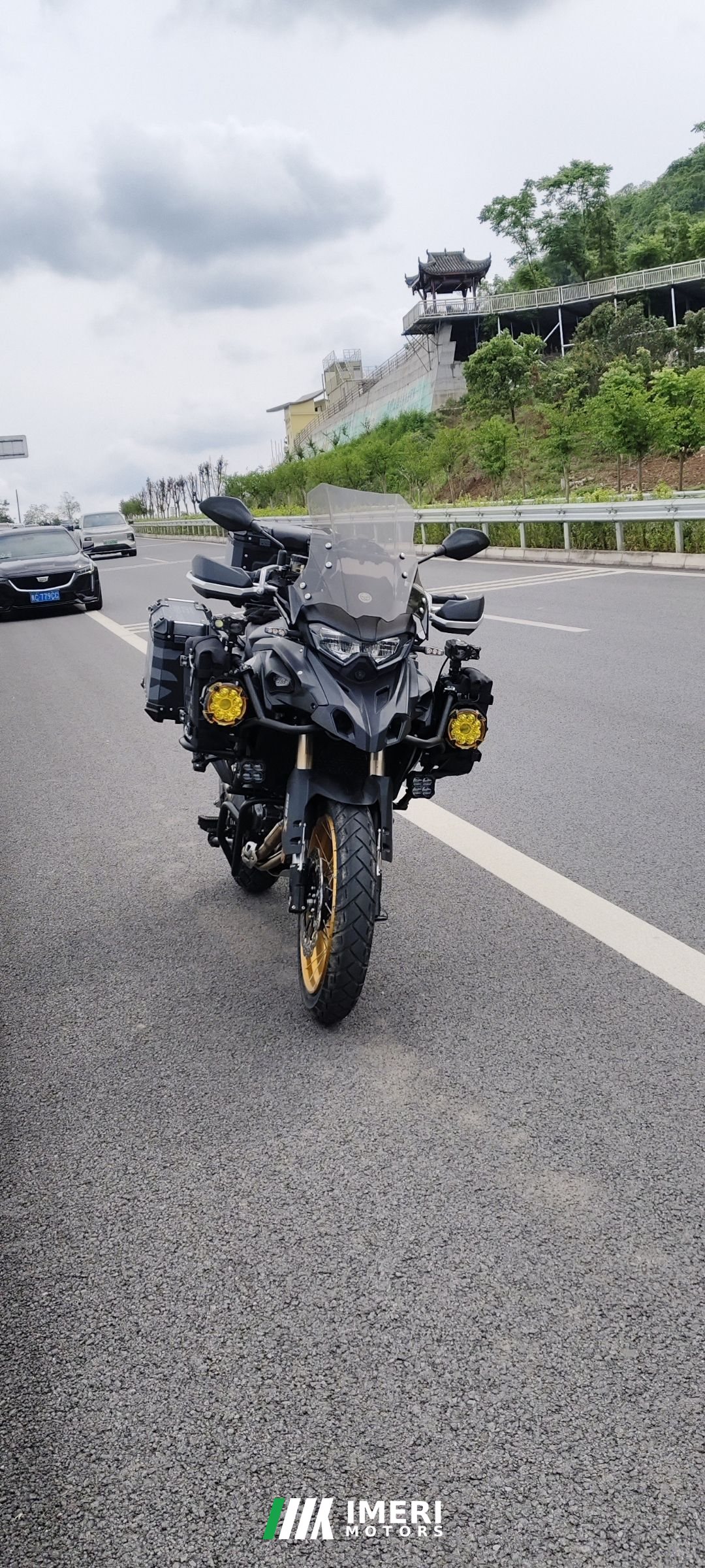 2026 Benelli TRK552 550 cc