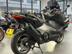 Yamaha TMAX 560 cc - ფოტო 9