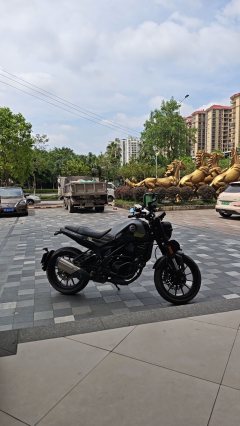 Benelli Leoncino 250 - ფოტო 1