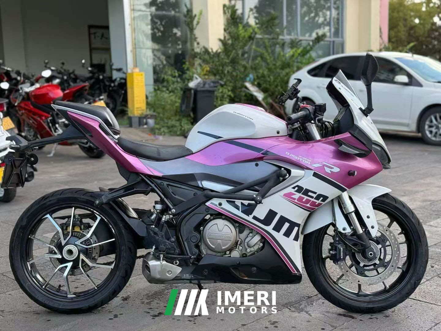 2021 QJMOTOR SRK 250