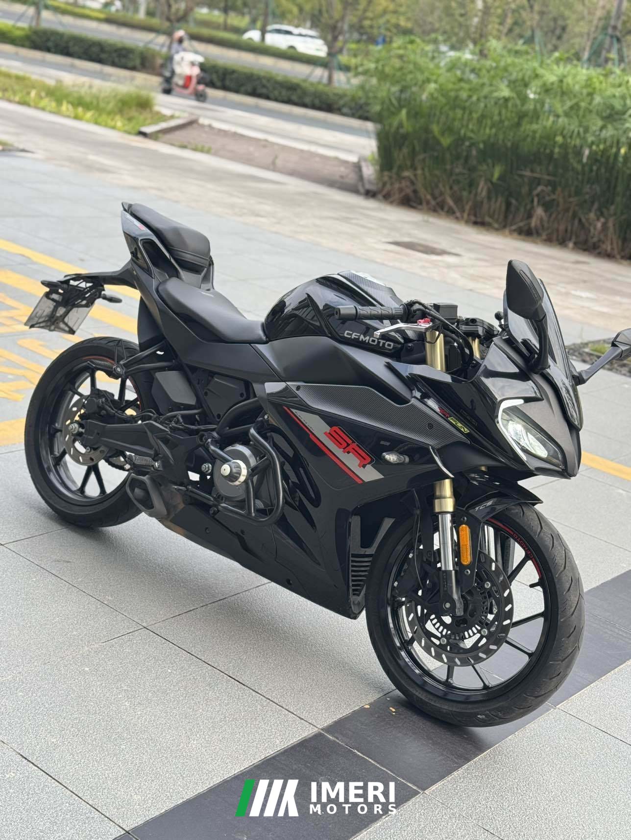 2023 CFMOTO 250SR