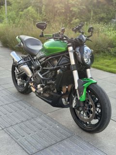 Benelli 752S 750 cc - ფოტო 1
