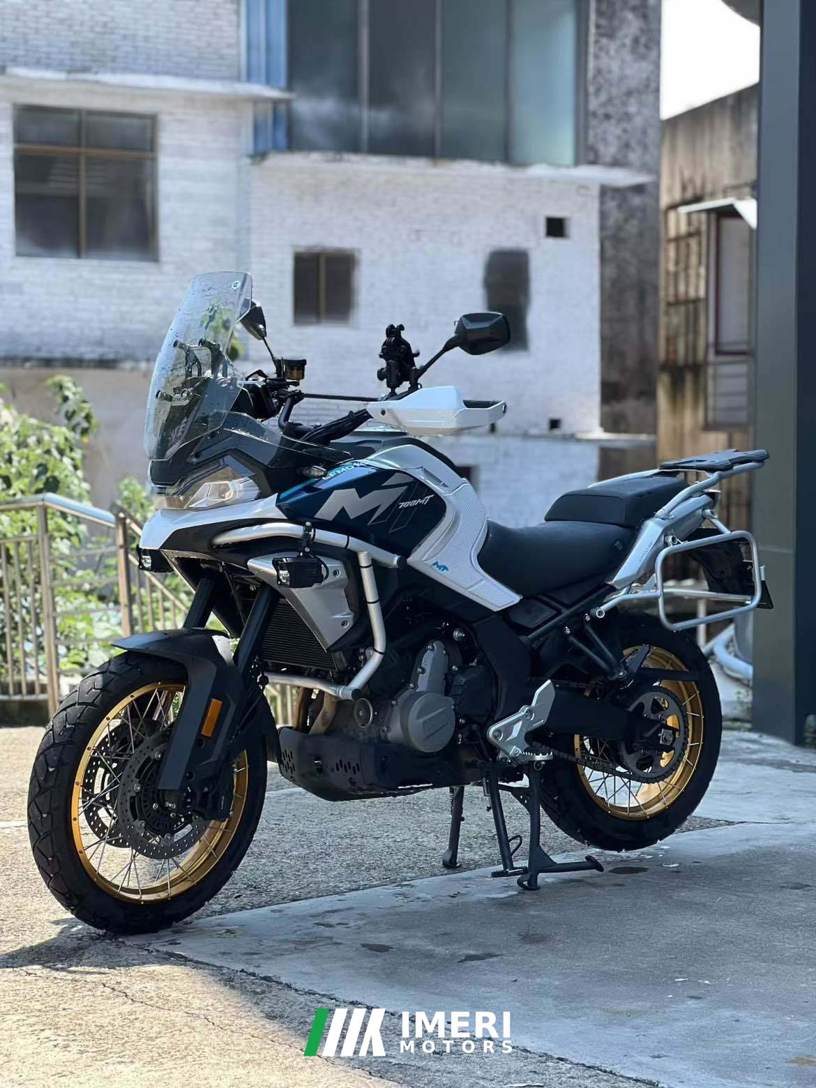2025 CFMOTO 700MT