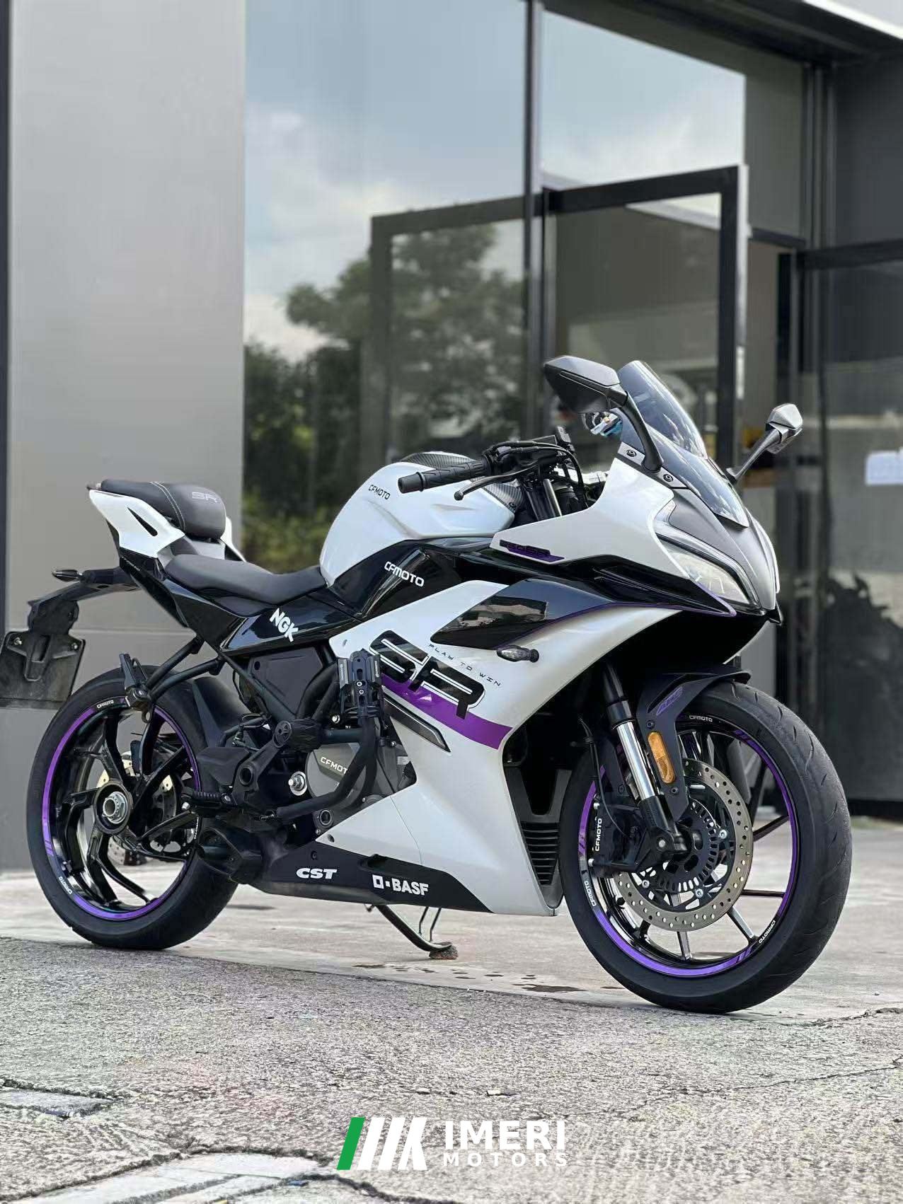2023 CFMOTO 250SR